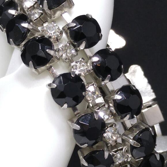 Vintage Black & Clear Rhinestone Bracelet, Rhodium Plated, 1950s - Picture 3 of 10